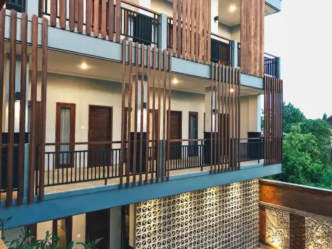 Perissos Echo Beach - Photo 1