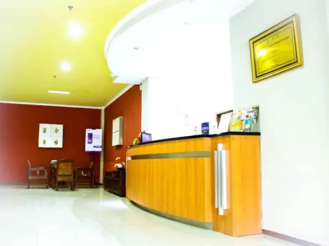 Pia Hotel Cirebon - Photo 2