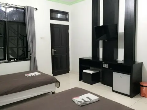 Pondok Denayu Homestay - Photo 4