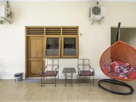 Pondok Nazwa by OYO Rooms - Photo 2