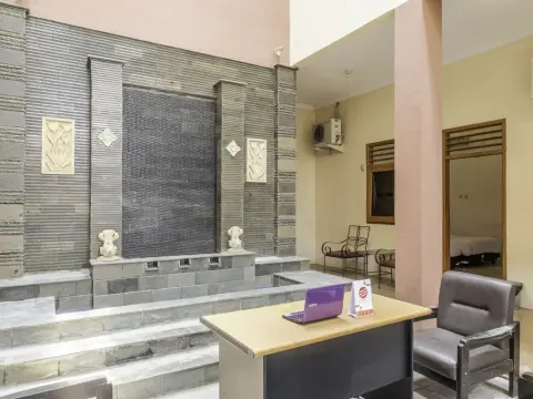 Pondok Nazwa by OYO Rooms - Photo 1
