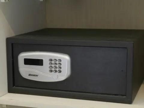 Pondok Ruby Makassar Hotel - Photo 3