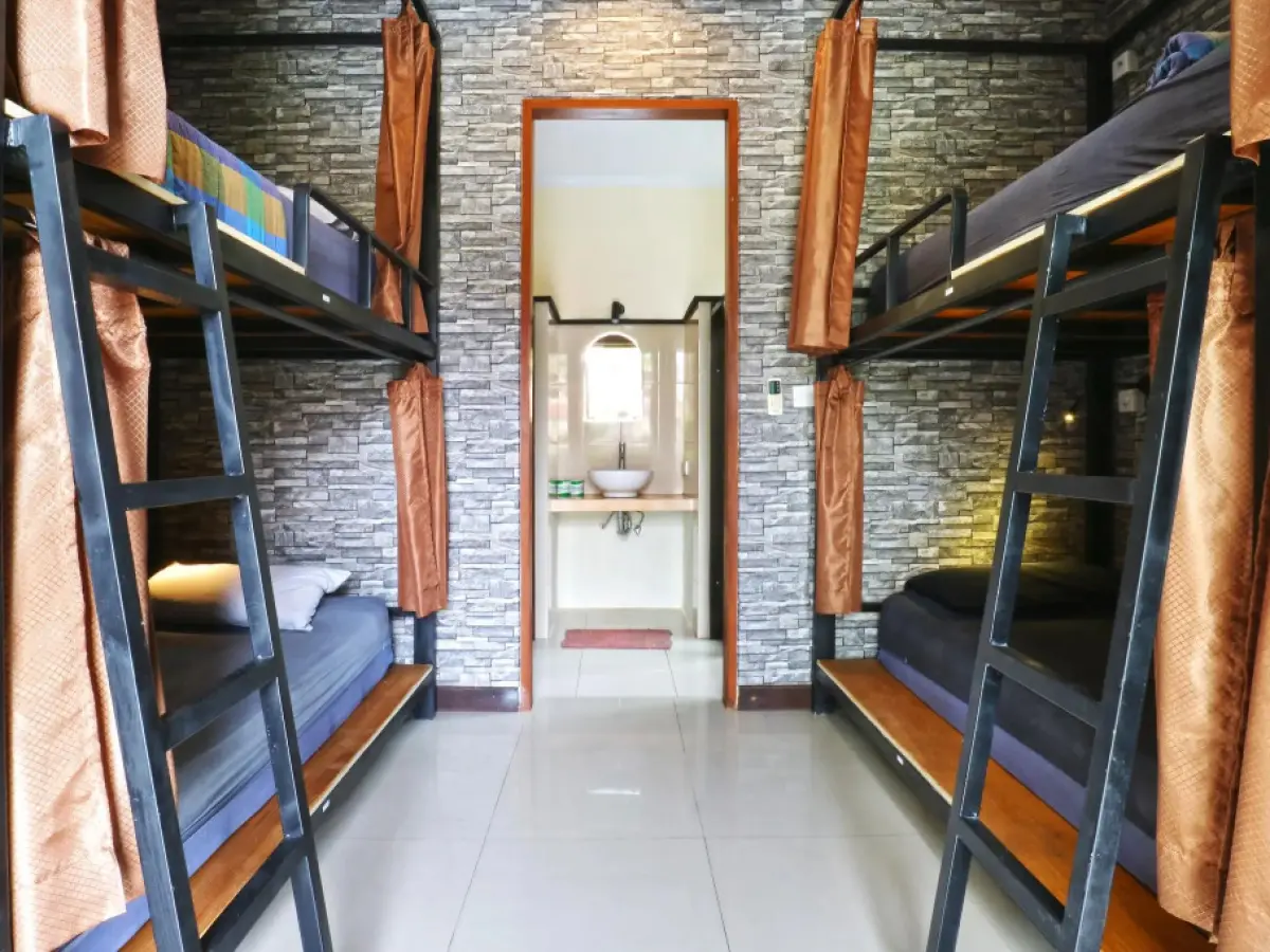 Puji Bungalow & Hostel