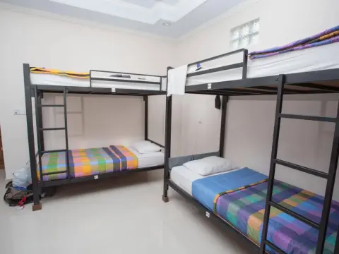 Puji Bungalow & Hostel - Photo 2