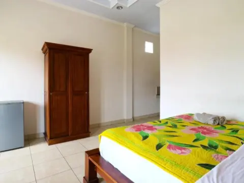 Puji Bungalow & Hostel - Photo 3