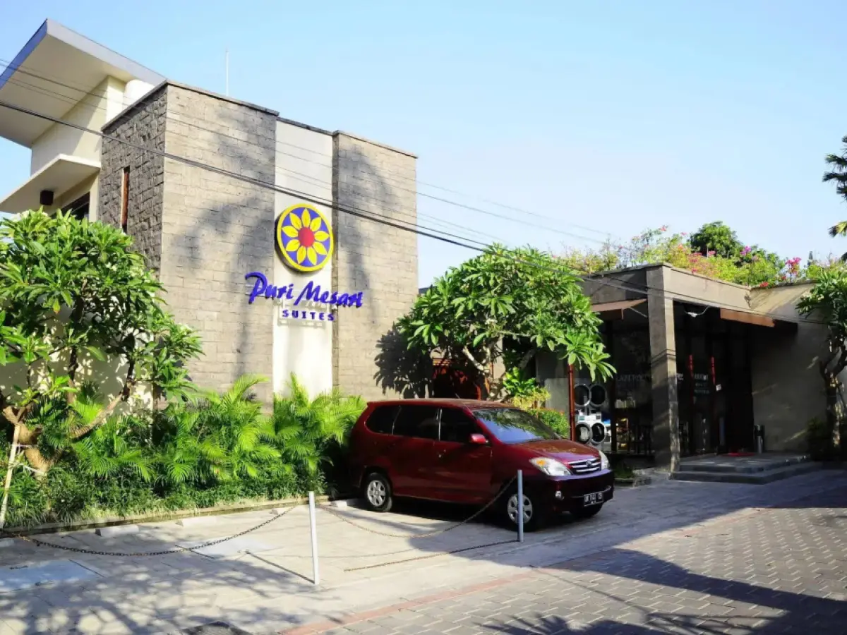 Puri Mesari Suites