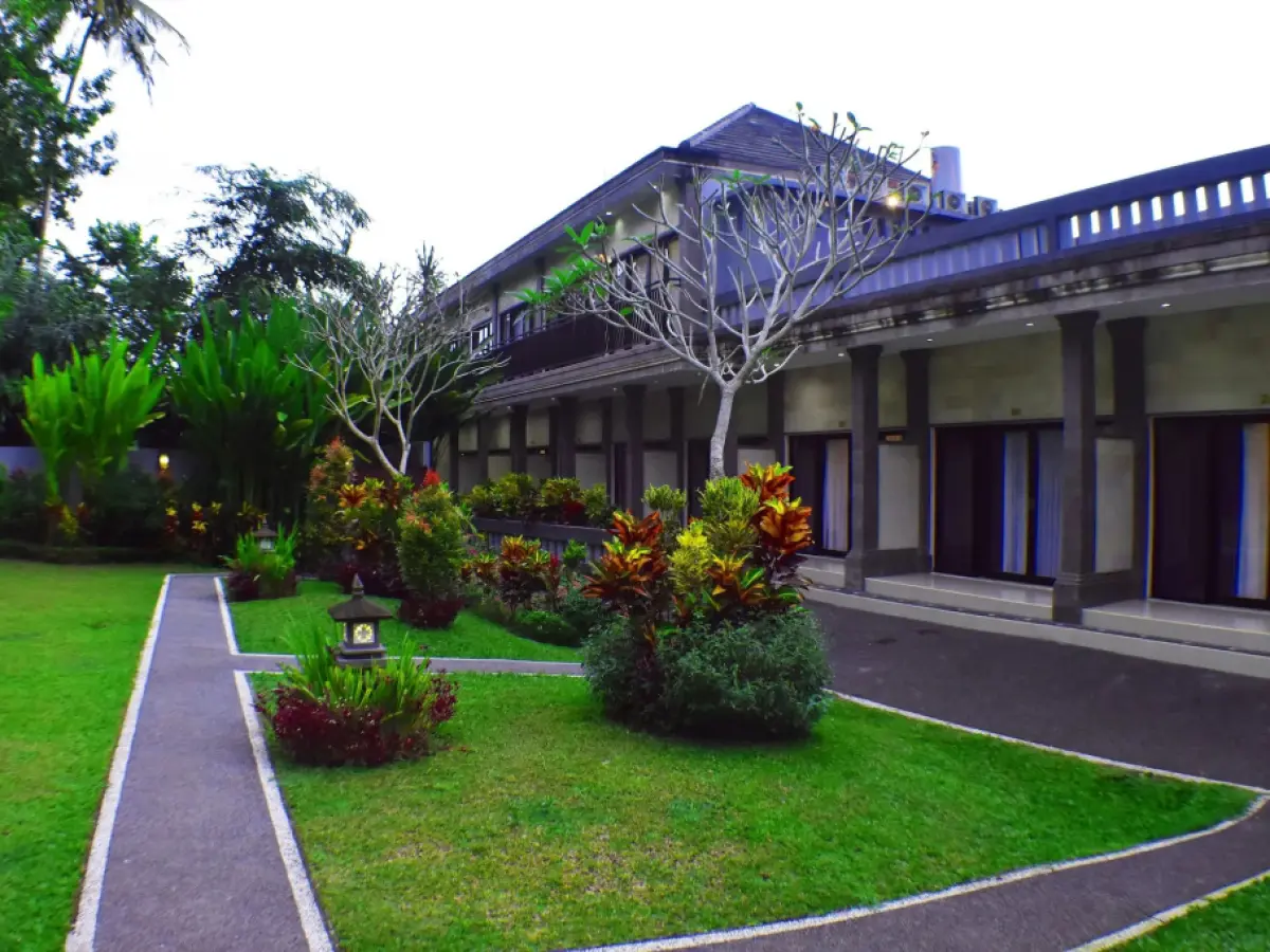 Purnama Hotel