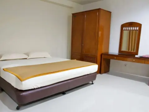 Ramayana Indah Hotel by RedDoorz - Photo 2