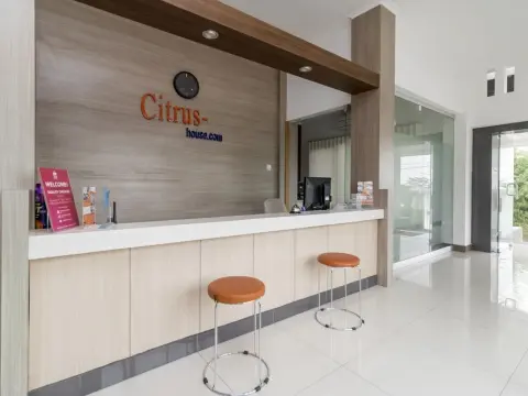 RedDoorz @ Baranangsiang Bogor - Foto 2