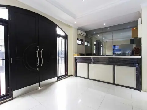 RedDoorz @ Gandaria Utara 2 - фото 3