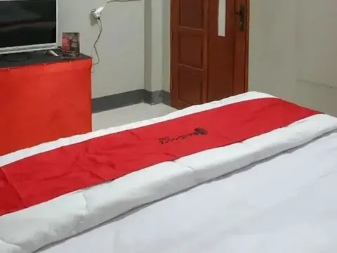 RedDoorz @ Hotel Yaki Mamuju - Photo 2