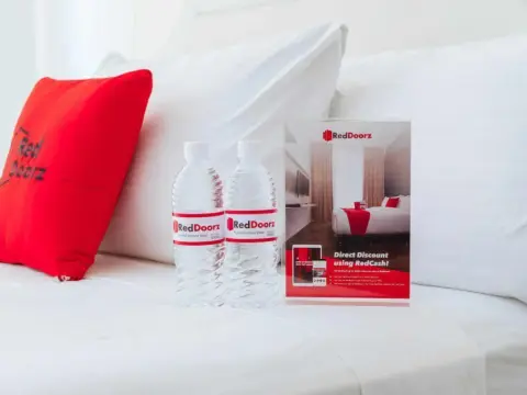 RedDoorz At Jalan Raya Solo Tawangmangu - Foto 1