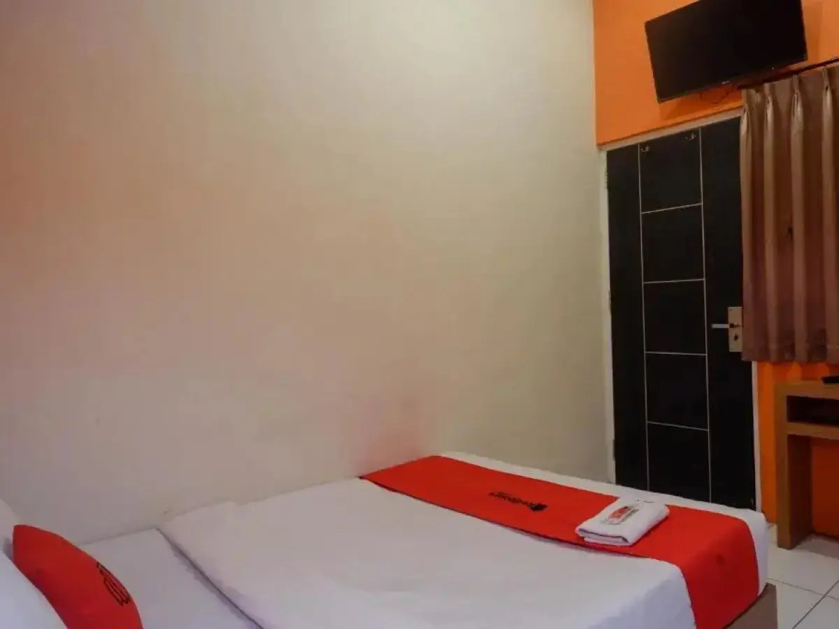 RedDoorz At Kartini Residence Semarang