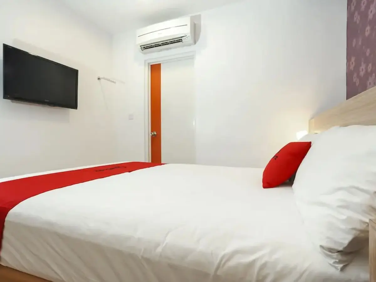 Reddoorz @ Raya Gubeng