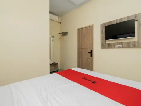 RedDoorz @ Sangnala Homestay Pakisaji - Photo 4