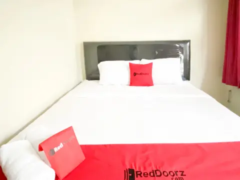 RedDoorz @ Simpang Borobudur - Photo 2
