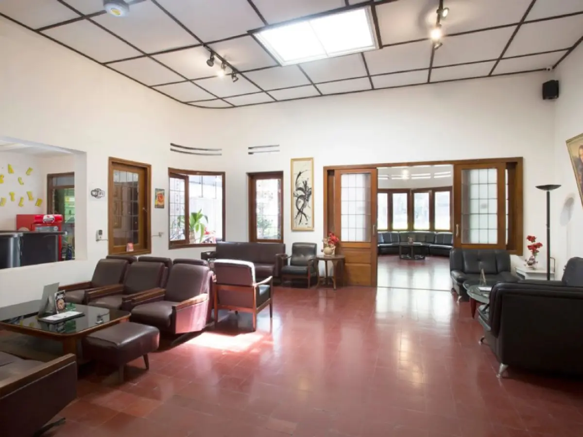 RedDoorz @ Supratman Street