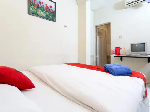 RedDoorz @ Supratman Street - Photo 4