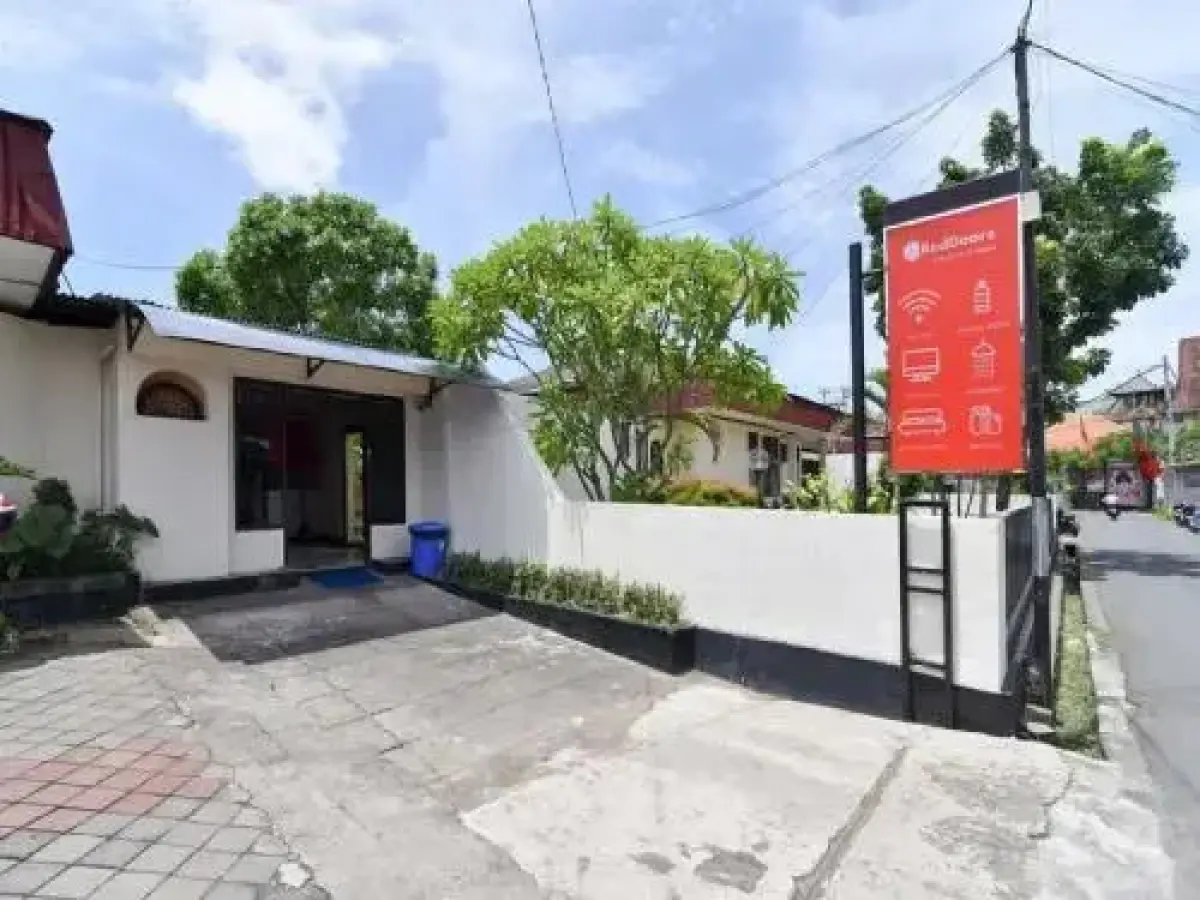 RedDoorz @ Tuban Kuta