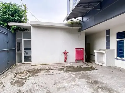 RedDoorz Hostel @ Finest Medan - Photo 3