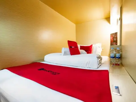 Reddoorz Hostel @ Pod House Makassar - Photo 1