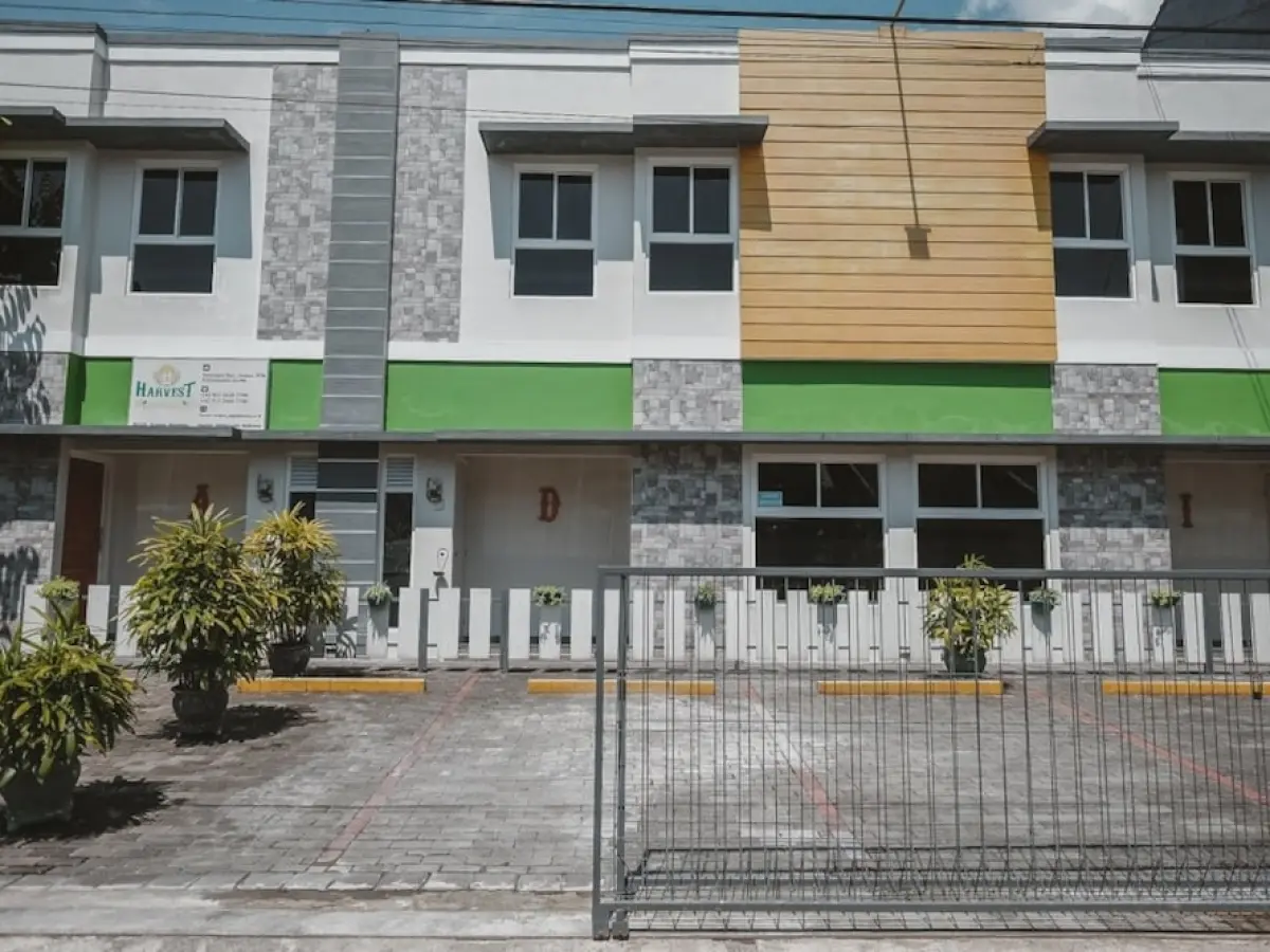 RedDoorz near Ambarukmo Yogyakarta