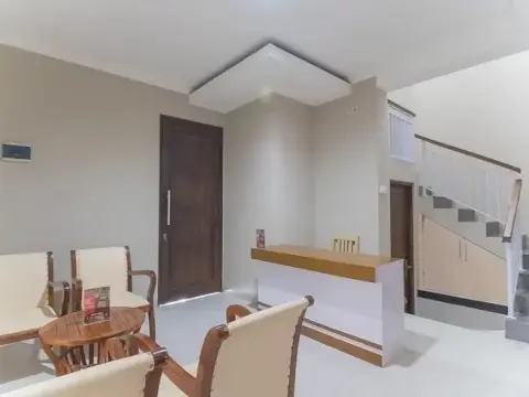 RedDoorz near Ambarukmo Yogyakarta - Photo 4