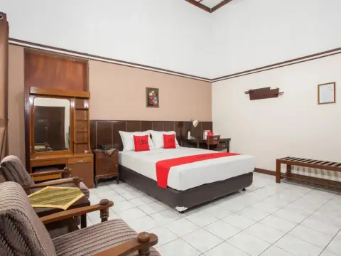 RedDoorz near Balai Kota Malang - Foto 2