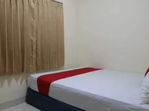 RedDoorz near Ciputra World Kuningan 3 - Photo 3