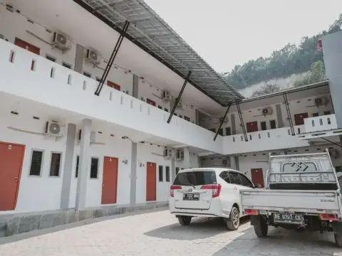 RedDoorz near Gatot Subroto Lampung 2 - Photo 1