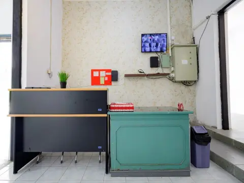 RedDoorz near Jalan Cikini - Photo 4