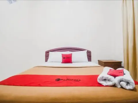 RedDoorz near Lokasari Mangga Besar 7 - Photo 2