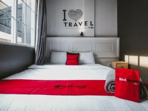 RedDoorz near Lokasari Square Jakarta - Photo 2