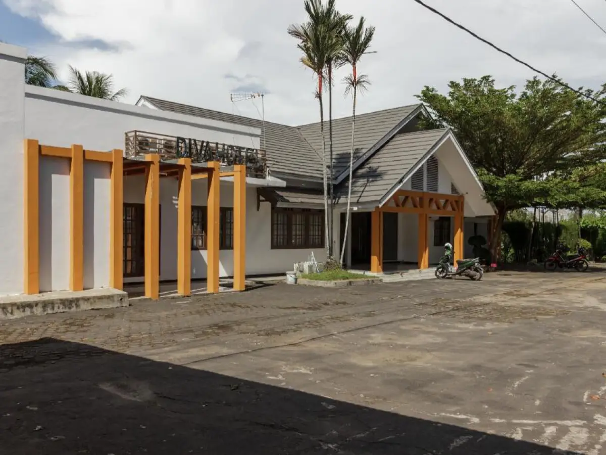 RedDoorz near Pantai Panjang Bengkulu