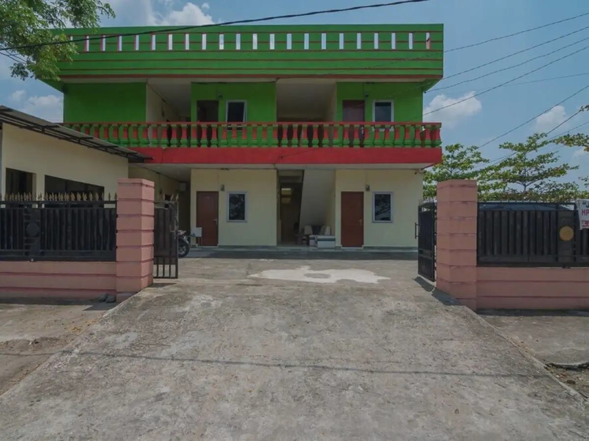 RedDoorz near Politeknik Negeri Medan