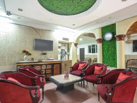 RedDoorz near RS Cikini - Photo 2