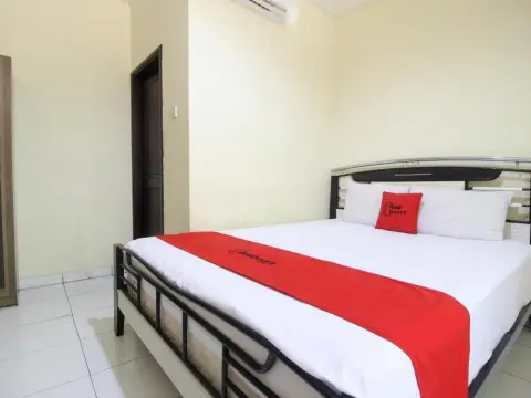 RedDoorz near RS Sarjito Yogyakarta 2 - Photo 2