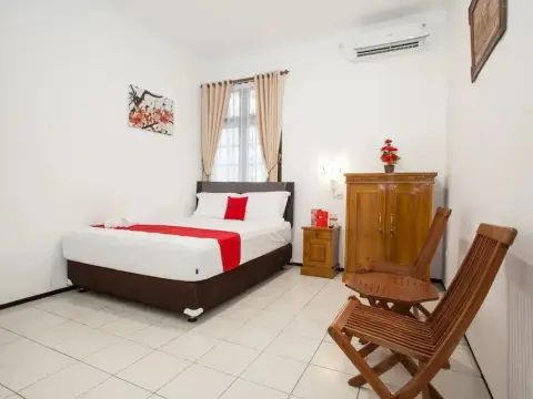 RedDoorz near Sanan - Foto 4