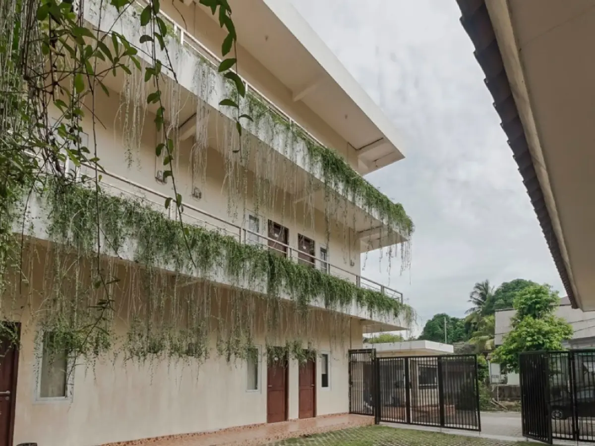 RedDoorz near Sriwijaya University Palembang 2