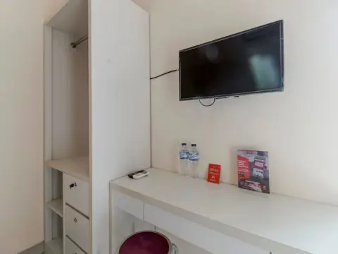 RedDoorz near Sriwijaya University Palembang 2 - Photo 3