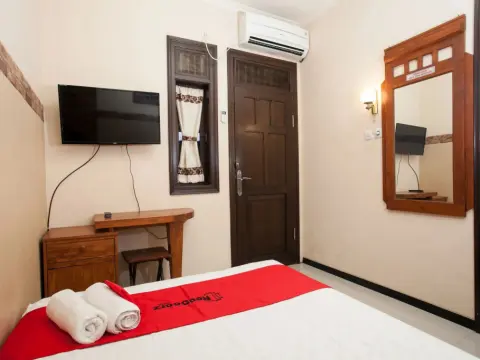 RedDoorz near Stasiun Kota Baru Malang - Foto 2