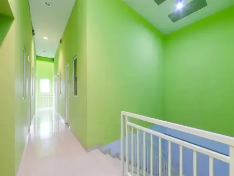 RedDoorz near Stasiun Palmerah - Foto 3