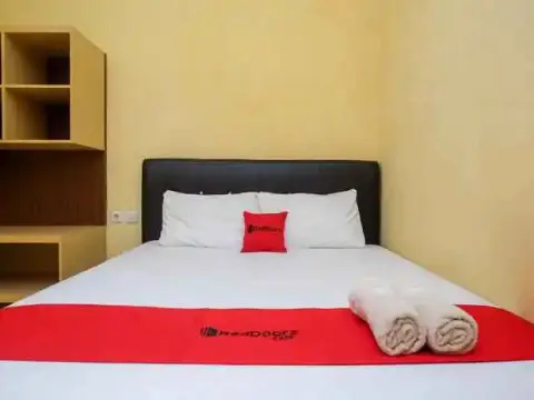 RedDoorz near Taman Pantai Alam Indah Tegal - Photo 1