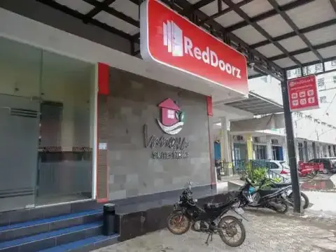RedDoorz near Taman Pantai Alam Indah Tegal - Photo 2
