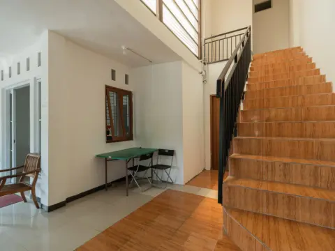 RedDoorz near Terminal Bubulak Bogor - Photo 4
