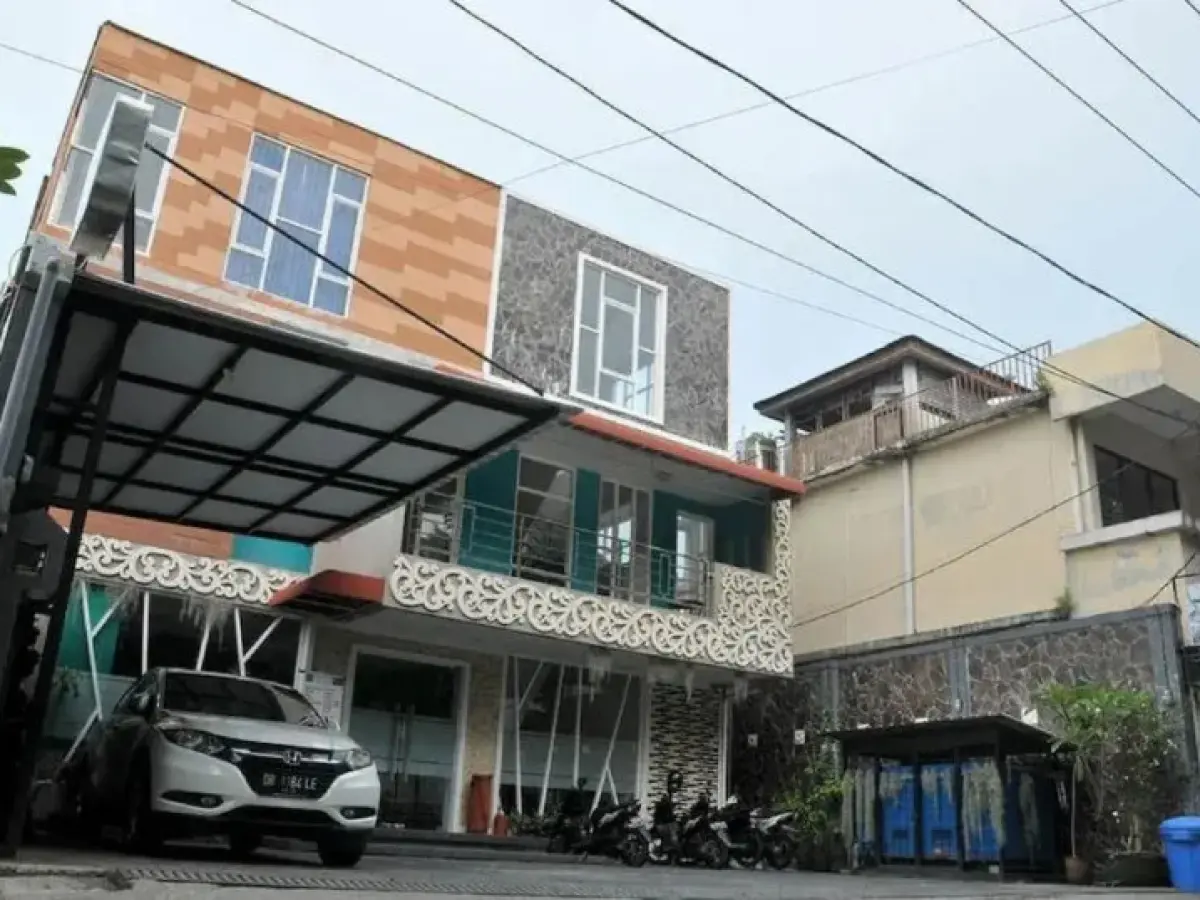 RedDoorz Plus @ Cakranegara