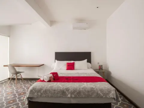 RedDoorz Plus @ Demangan Gejayan - Photo 2