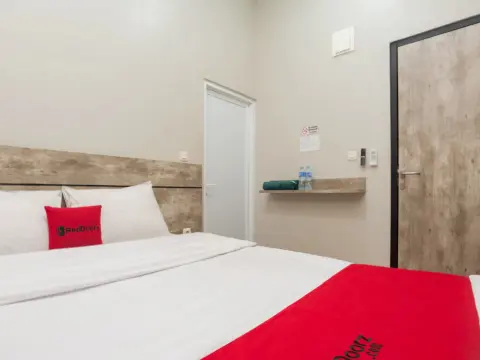 RedDoorz Plus @ Eskole ITERA Lampung - Photo 2