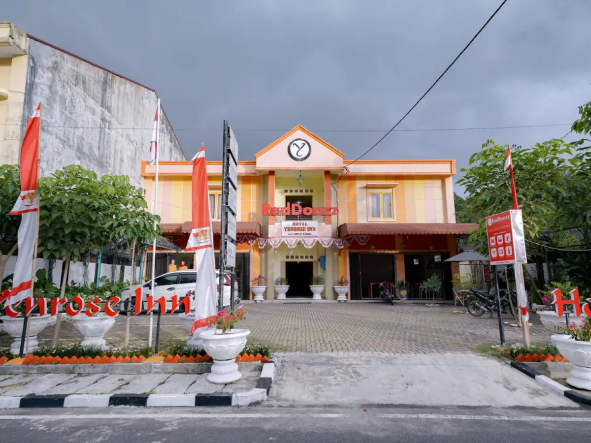 RedDoorz Plus @ Jalan FL Lumban Tobing Sibolga