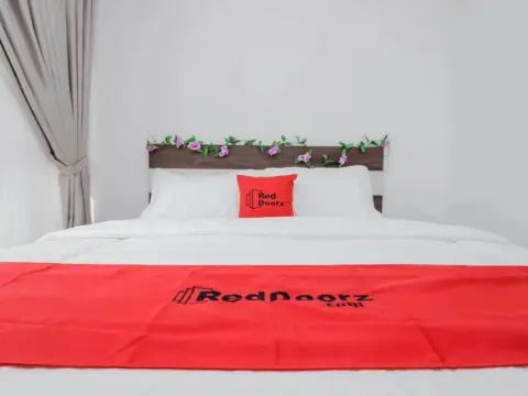 Reddoorz Plus @ Mampang Prapatan - Foto 3